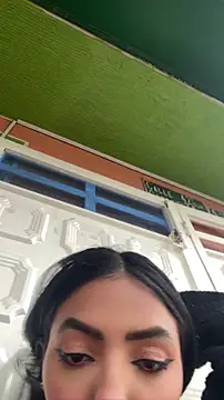 sylphiee  online show from 28, 4, 2026