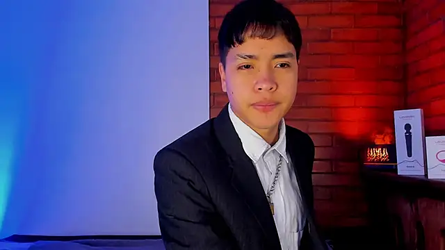 Lee Colee online show from 7, 4, 2026