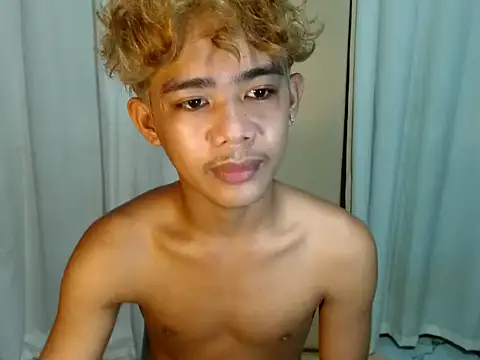 Snapshot of boynextdoorjosh chatting on 13, 5, 2026 boynextdoorjosh online show from 13, 5, 2026