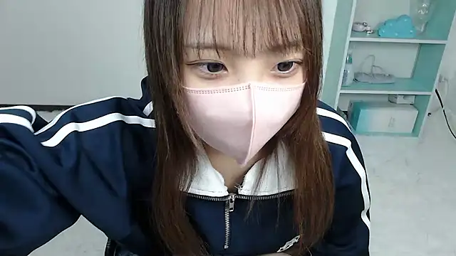 mayu nyann online show from 30, 4, 2026
