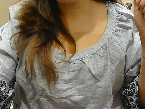 spicy Zara online show from 9, 4, 2026