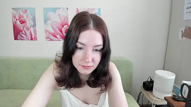 LuminaKiss online show from 13, 3, 2026