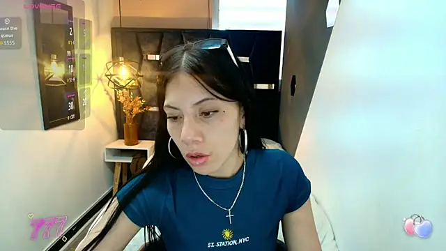 Abril Fox   online show from 30, 4, 2026