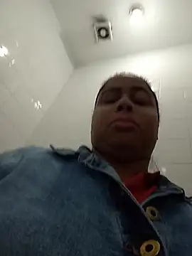 gatinha20257 online show from 23, 6, 2026