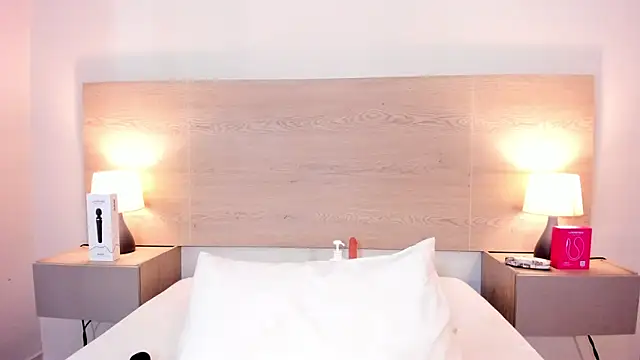 isabellathomass online show from 23, 7, 2026