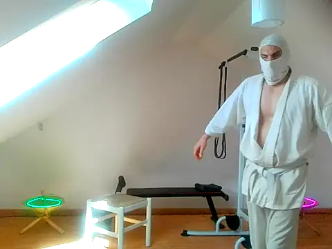 NinjaLaser online show from 14, 4, 2026