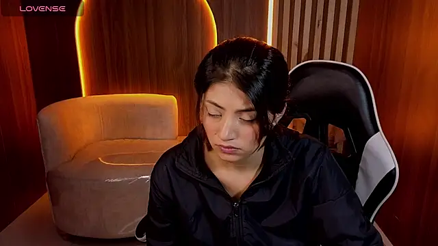 Lia queen tx online show from 18, 6, 2026