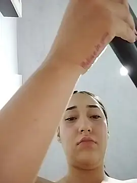 isabellaHill2 online show from 19, 3, 2026