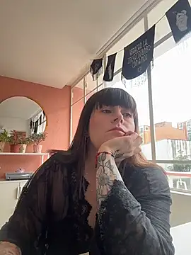 MidnightHearts online show from 31, 3, 2026