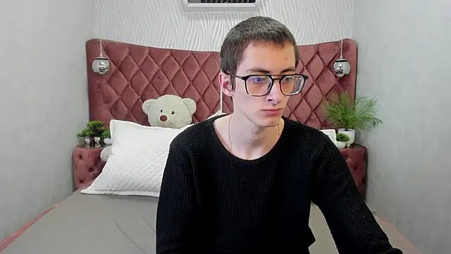 RonBevs online show from 15, 4, 2026