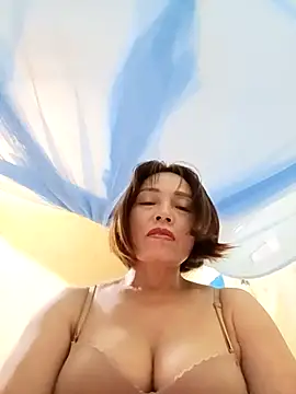 Lyly22x online show from 31, 3, 2026