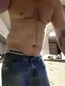 AgaiJa42 online show from 8, 4, 2026