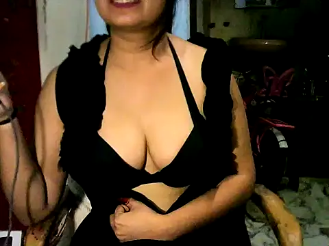 Snapshot of YAMUNA_012 chatting on 16, 4, 2026 YAMUNA 012 online show from 16, 4, 2026