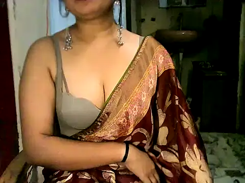 Snapshot of YAMUNA_012 chatting on 18, 4, 2026 YAMUNA 012 online show from 18, 4, 2026