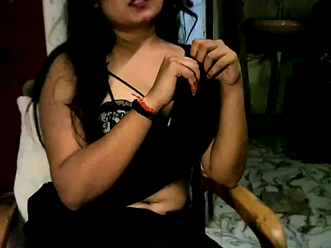 Snapshot of YAMUNA_012 chatting on 11, 5, 2026 YAMUNA 012 online show from 11, 5, 2026