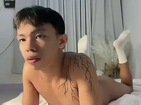 Snapshot of hottasianboy chatting on 16, 7, 2026 hottasianboy online show from 16, 7, 2026