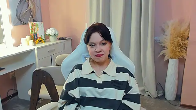 Snapshot of DarcyCanson chatting on 18, 3, 2026 DarcyCanson online show from 18, 3, 2026