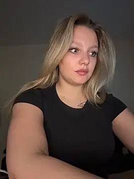 Snapshot of bettyloveu chatting on 13, 5, 2026 bettyloveu online show from 13, 5, 2026