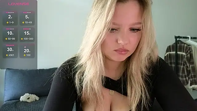 bettyloveu online show from 25, 6, 2026