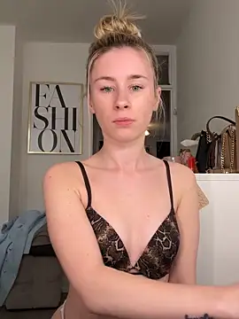 GoldenHoney online show from 12, 4, 2026