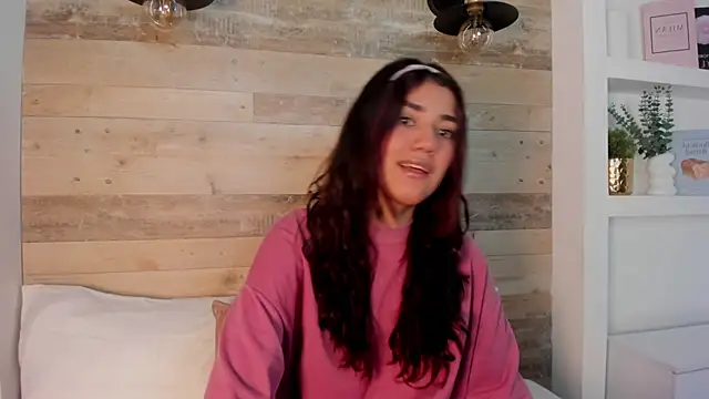 Snapshot of cristin_collins chatting on 17, 6, 2026 cristin collins online show from 17, 6, 2026