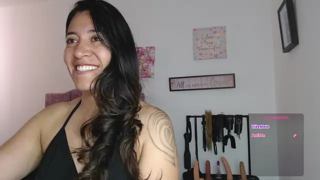 Snapshot of violeta_scott chatting on 3, 8, 2026 violeta scott online show from 3, 8, 2026