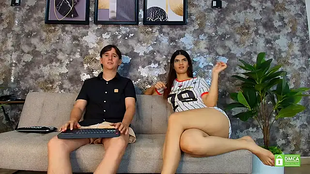 Mariana and Ronny online show from 22, 6, 2026