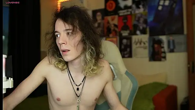 Tomboysex online show from 18, 3, 2026