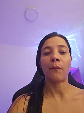 Snapshot of miaeyex chatting on 23, 5, 2026 miaeyex online show from 23, 5, 2026