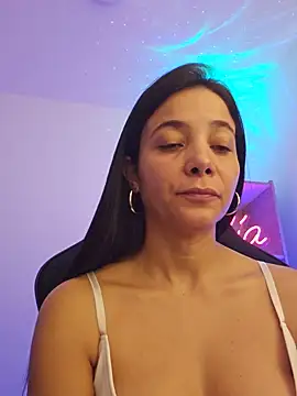 Snapshot of miaeyex chatting on 25, 5, 2026 miaeyex online show from 25, 5, 2026