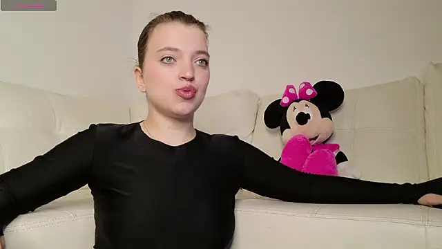 Minnie mouse 18 online show from 15, 3, 2026