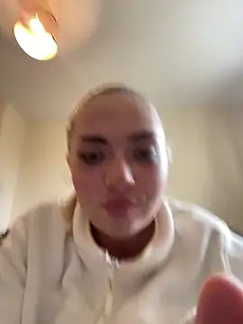 ohitsclarafox online show from 17, 6, 2026