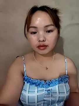 Snapshot of Mina_xYx chatting on 4, 7, 2026 Mina xYx online show from 4, 7, 2026