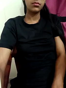Snapshot of aushi_rajput chatting on 21, 4, 2026 aushi rajput online show from 21, 4, 2026