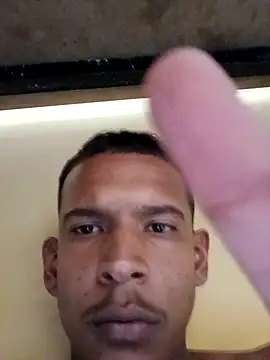 Snapshot of Ron_0101 chatting on 15, 3, 2026 Ron 0101 online show from 15, 3, 2026