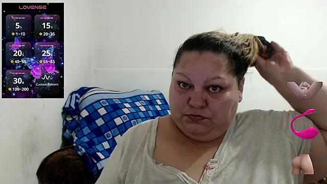 Snapshot of rossitaspace01 chatting on 6, 4, 2026 rossitaspace01 online show from 6, 4, 2026