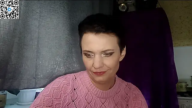 HotMamaQueen234 online show from 25, 4, 2026
