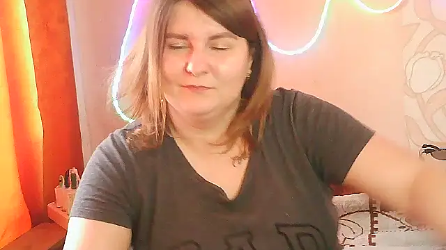 Snapshot of Minisstra chatting on 10, 4, 2026 Minisstra online show from 10, 4, 2026