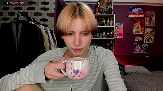 sweet peach    online show from 19, 6, 2026