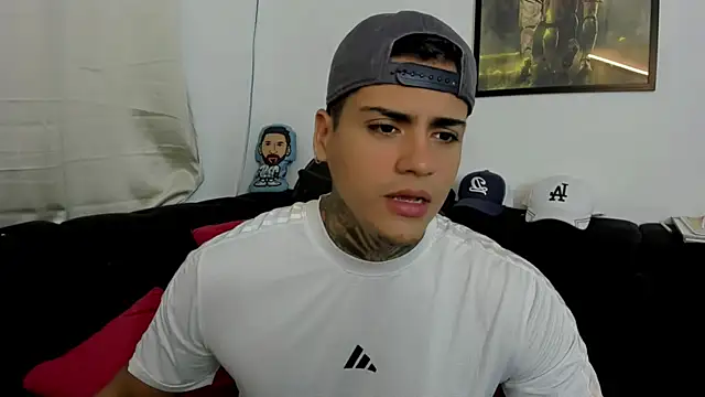 sweetlatinoboy online show from 10, 4, 2026