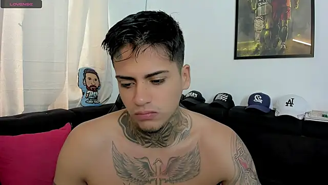 sweetlatinoboy online show from 20, 4, 2026