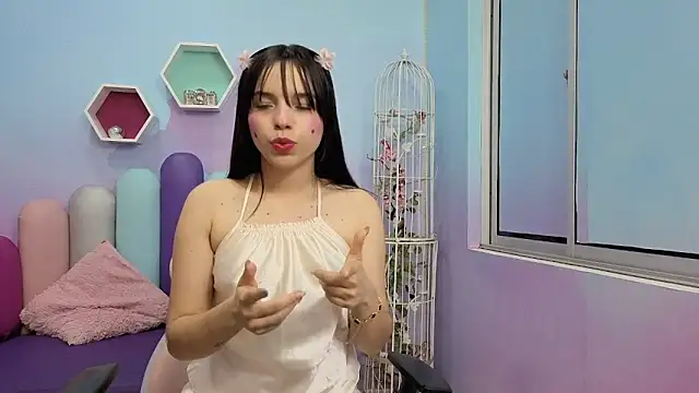 Snapshot of Isaa_Skinny chatting on 4, 6, 2026 Isaa Skinny online show from 4, 6, 2026