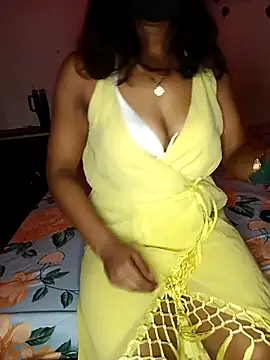mayakapoor880 online show from 30, 4, 2026