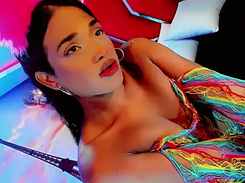 Paola Delfino online show from 5, 4, 2026