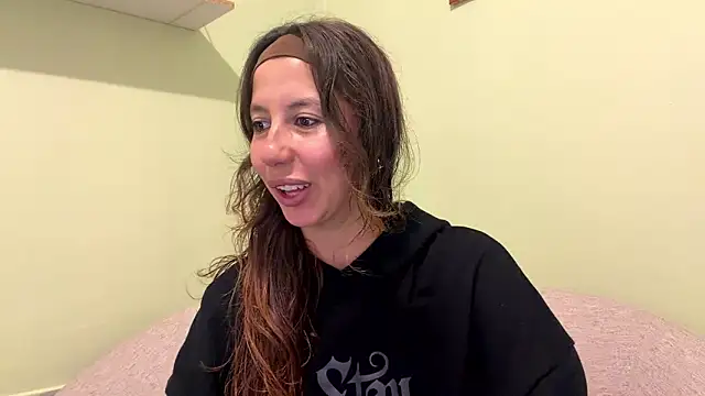 Julieta Jol online show from 5, 5, 2026