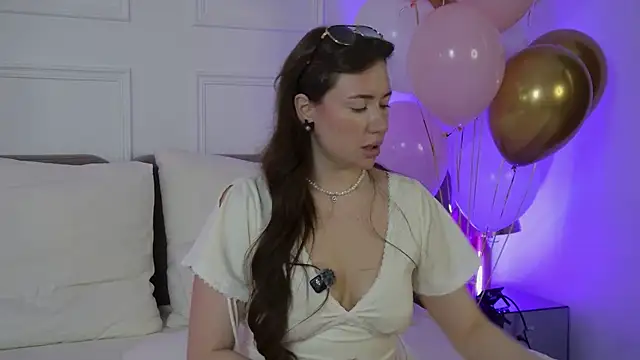 Snapshot of MeganStrane chatting on 21, 5, 2026 MeganStrane online show from 21, 5, 2026