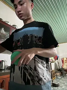 Hoanganhdayroii online show from 2, 4, 2026