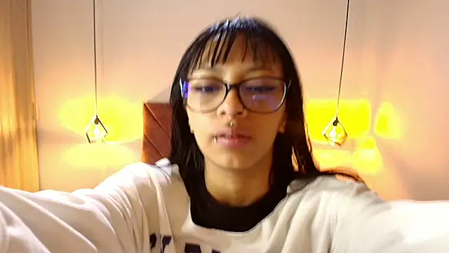 BONIE WILLS online show from 8, 5, 2026