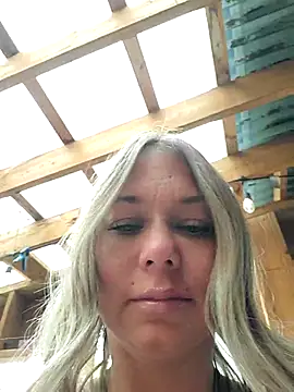 Couple qc online show from 25, 7, 2026