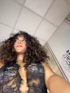 CurlyOopsieXXX online show from 7, 4, 2026